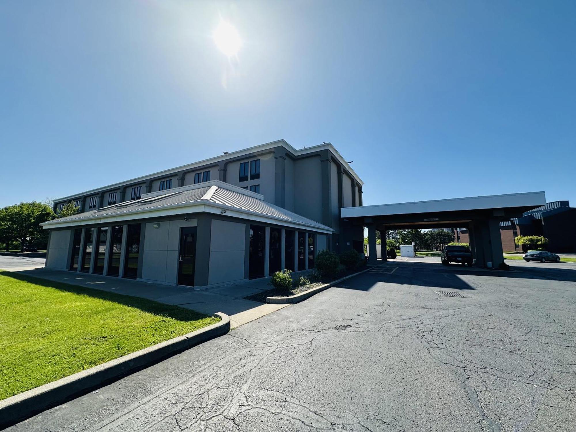 Country Inn & Suites By Radisson, Canton Near Hall Of Fame North Canton Exterior photo