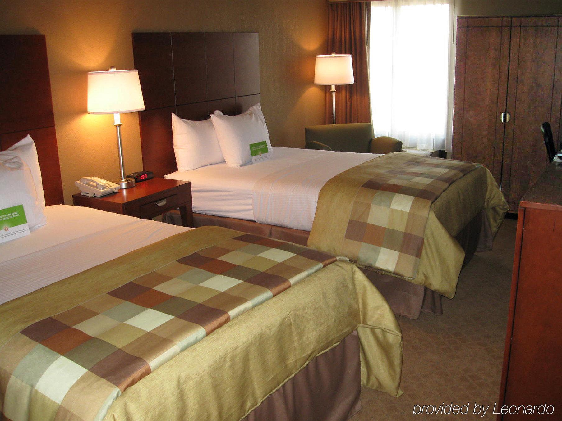Country Inn & Suites By Radisson, Canton Near Hall Of Fame North Canton Room photo